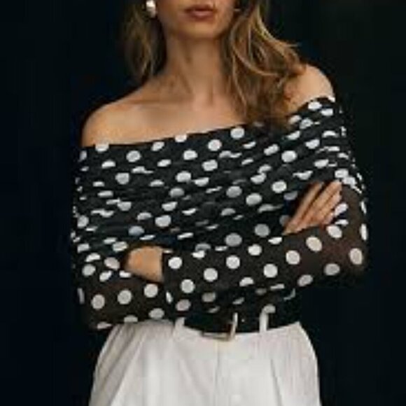 Black and White Puff Sleeve Ruched Blouse - Picture 2 of 5